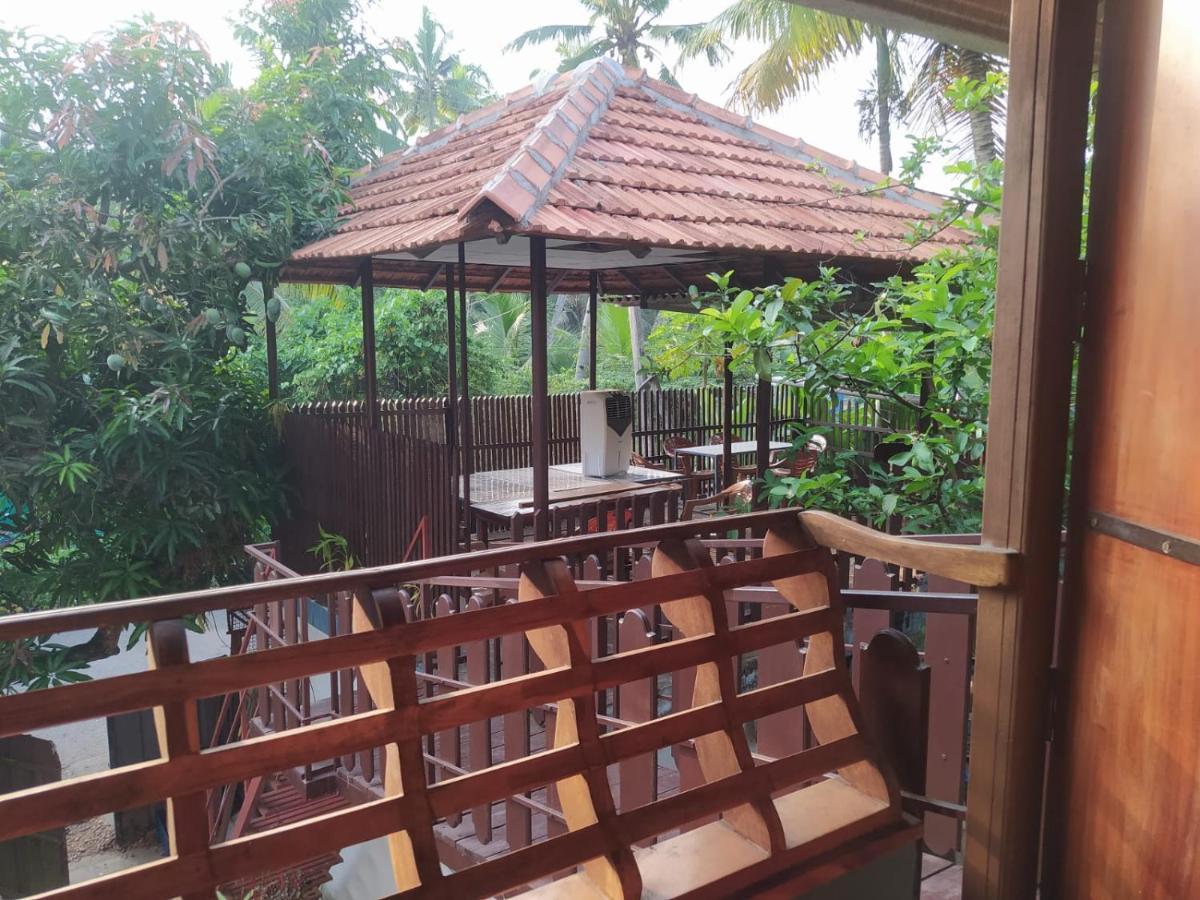 Mundromocktail Tourist Home Sasthamcotta Luaran gambar