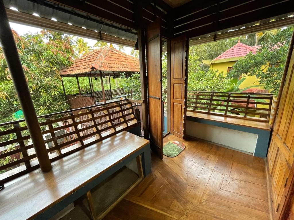 Mundromocktail Tourist Home Sasthamcotta Luaran gambar
