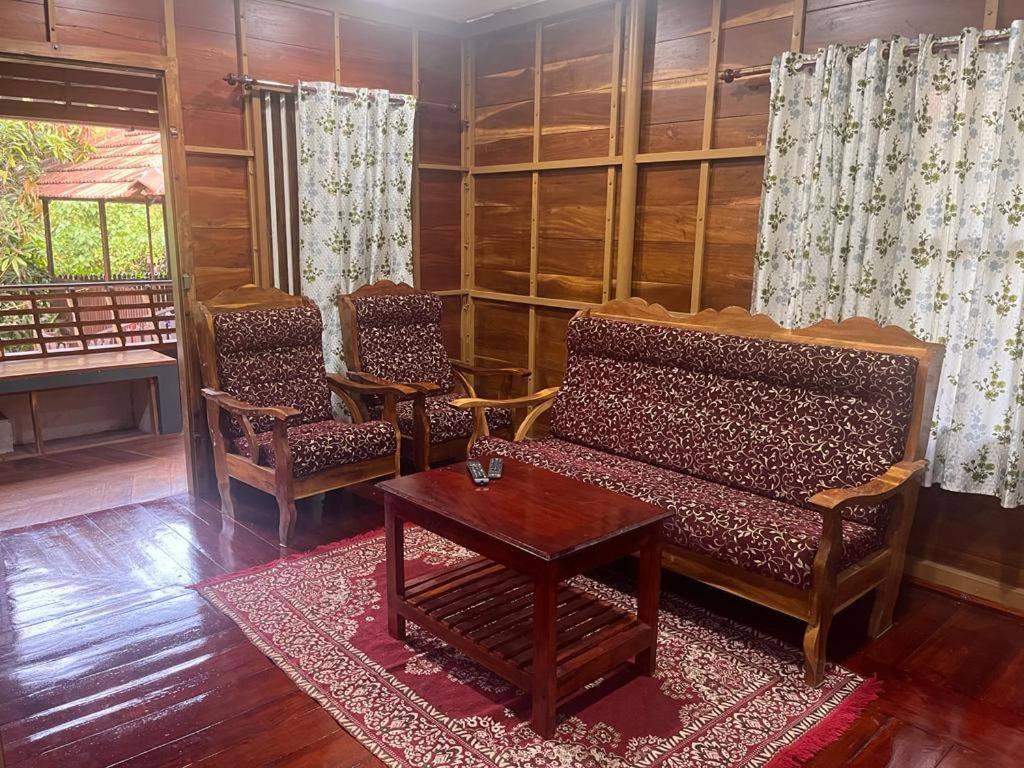Mundromocktail Tourist Home Sasthamcotta Luaran gambar